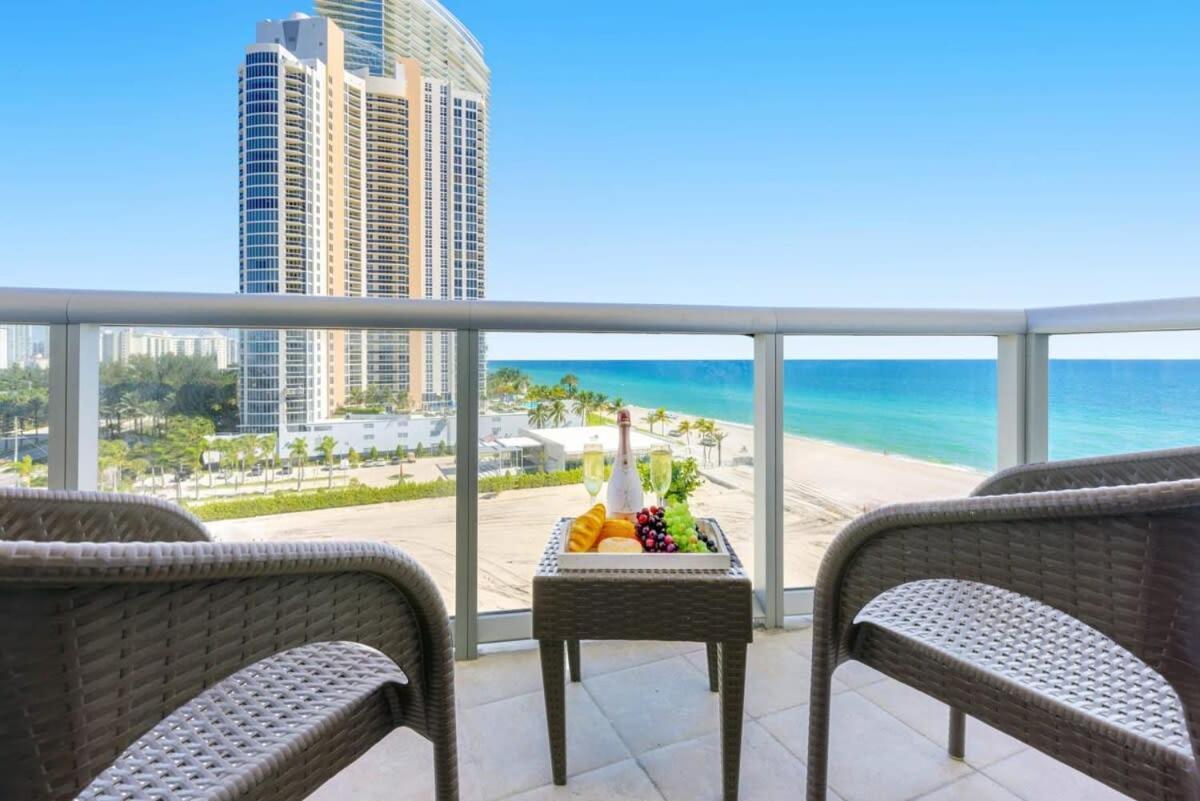 Beachfront Resort Pool Ocean View Balcony Gym Aventura Exterior photo